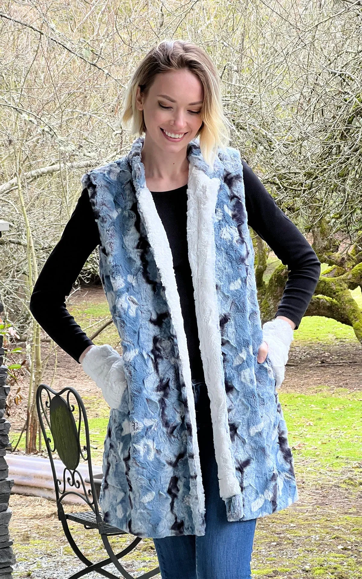 Mandarin Vest, Reversible less pockets - Cascade Luxury Faux Furs